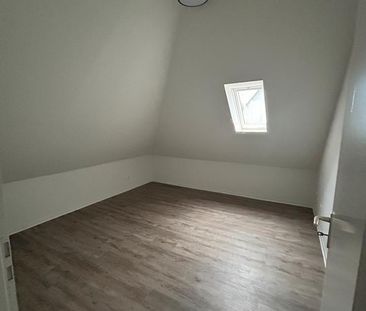 Helle 5,5 - Zimmer - Dachgeschosswohnung in Recklinghausen - Foto 1