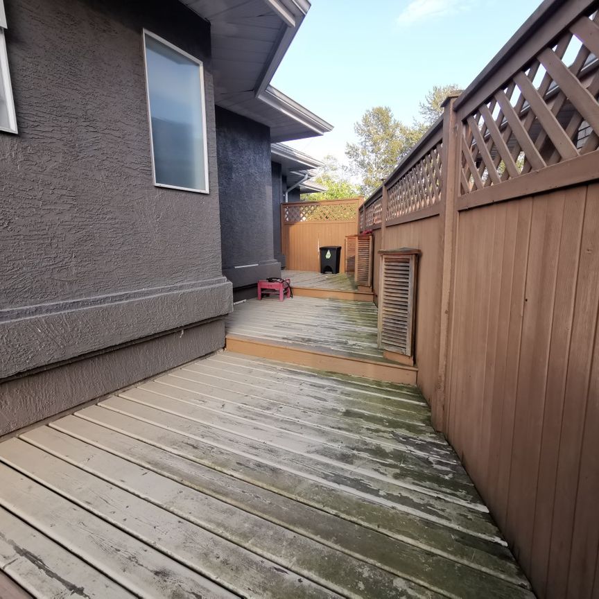 Three Bedroom Rancher in Bear Creek, Surrey - Photo 1