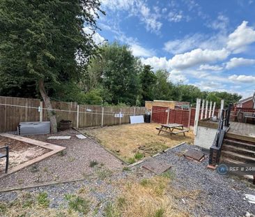 2 bedroom flat to rent - Photo 6