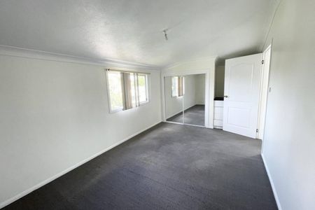 Centrally Located Two Bedroom Unit - Photo 2