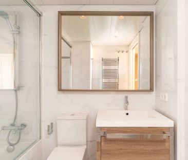 Piso de alquiler en Ronda de Jean Monnet, 230, Can Gambús - Photo 2