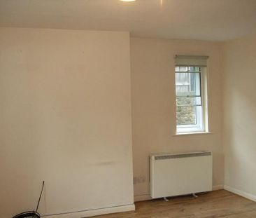 2 bedroom ground floor flat to rent - Photo 4