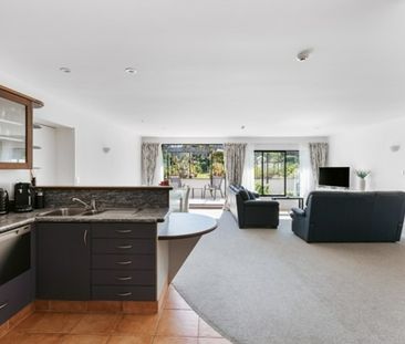 Spacious Fully Furnished Mount Apartment - Mt Maunganui - Photo 4