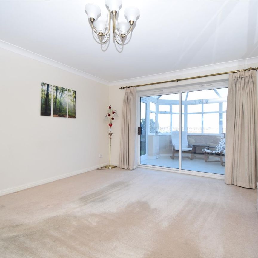 Cliffe Crest, Horbury, Wakefield - Photo 1