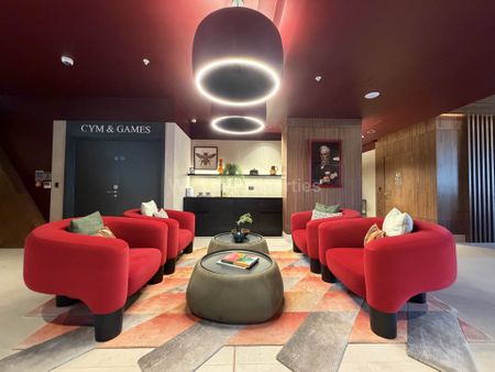 Waterhouse Gardens, Dutton Street - Photo 2