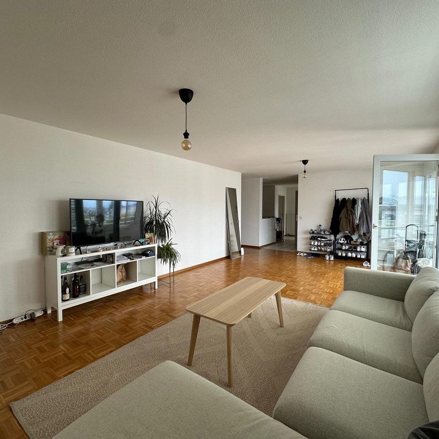 Bel appartement de 5.5 pièces sous les combles - Photo 1