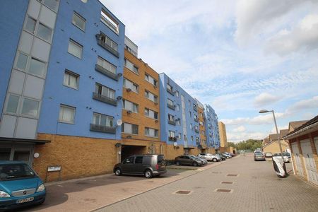 1 bedroom flat to rent - Photo 5