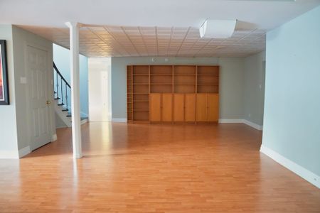 For Lease - 70 Belsite Court, Vaughan, Ontario - Photo 4