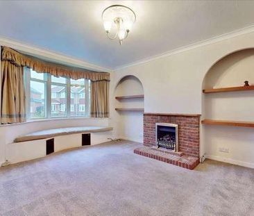 Stanwell Gardens, Stanwell, Staines-upon-thames, Surrey, TW19 - Photo 4