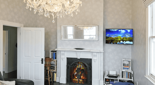 Beautiful 4 bedroom Villa in Birkehead - Photo 1