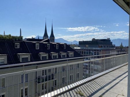 Ein Bijoux über den Dächern der Stadt Luzern - Photo 3