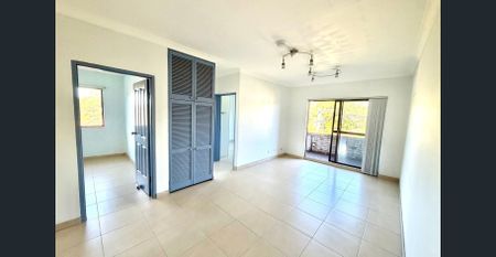 2 Bedroom Unit in Kogarah - Photo 2