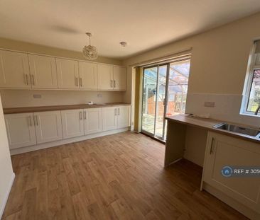 3 bedroom bungalow to rent - Photo 6