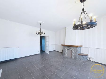 Te huur: Charmante rijwoning met authentieke gevel in het centrum van Kemmel (Heuvelland) - Photo 4