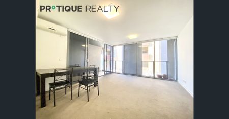 Brunswick East | Partially Furnished 1B1B1C Flat with Carpark | Chic Urban Living - Photo 4