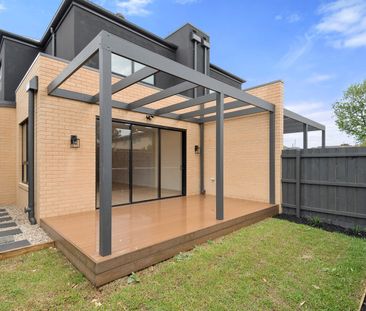 BRAND NEW WITH DUAL LIVING AND DUAL MASTERS! - Photo 3