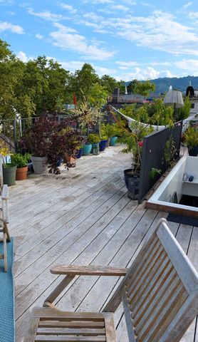 Charming 3.5-room attic apartment in a historic building - Foto 2