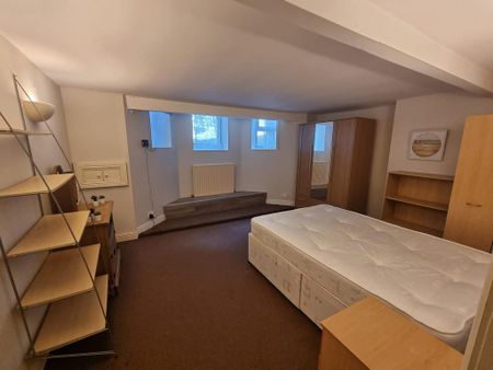 1 bedroom flat to rent - Photo 3