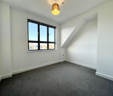 2 Bedroom Apartment To Let - Photo 2