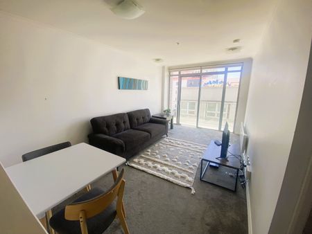 INNER CITY APARTMENT LIVING - Photo 5