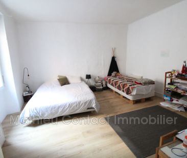 Ecusson, Location appartement 3 pièces 78 m² - Photo 4