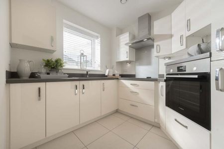 1 bedroom retirement property to rent - Photo 5