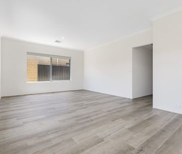 Brand New 3x2 - Photo 4