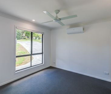 Brand New 3 Bedroom Duplex! - Photo 3