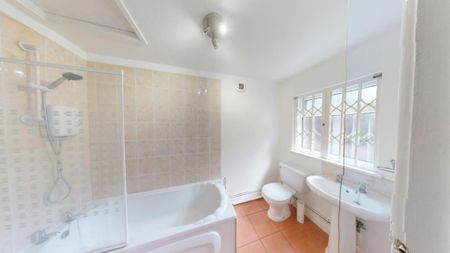 5 bedroom house to rent - Photo 2