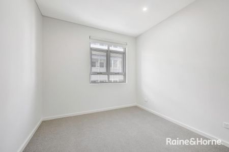 Two Bedroom Apartment in St Peters - Photo 3