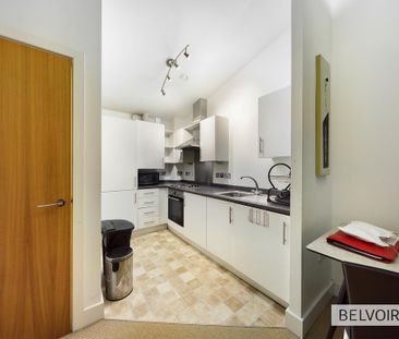 1 bedroom flat to rent - Photo 3