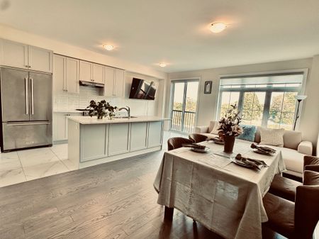 For Lease - 32 hercules club Drive, Richmond Hill, Ontario - Photo 2