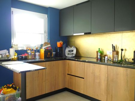 SPACIOUS, MODERN, IDYLLIC! - Foto 3