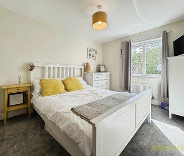 4 bedroom link detached house to rent - Photo 5