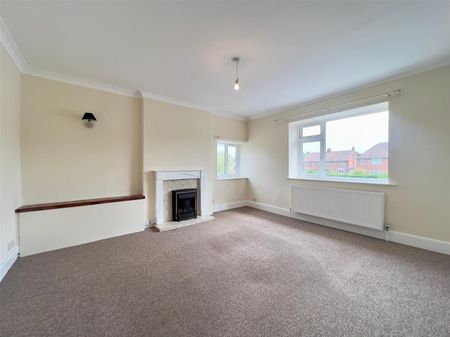 Queen Victoria Road, New Tupton, Chesterfield - Photo 2