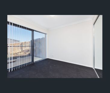 Near New Two Bedroom Unit! - Photo 1