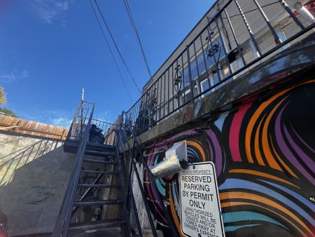 For Lease - 804A St Clair Avenue Unit# 102, Toronto, Ontario - Photo 2