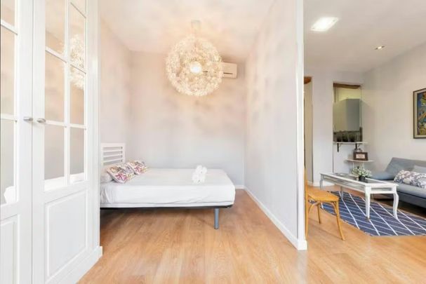 Calle de la Montera, Madrid, Community of Madrid 28013 - Photo 1