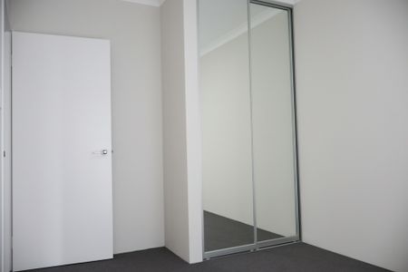 Brand New Four Bedroom Home - Ready To Move Into! - Photo 2