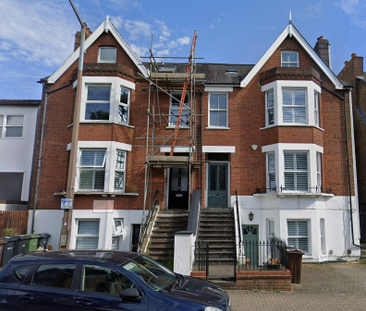 2 bedroom flat to rent - Photo 4