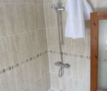 3 bedroom terraced house to rent - Photo 3