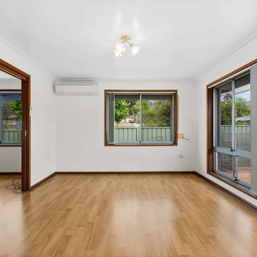 2/12 Cleverdon Crescent, Figtree. - Photo 1