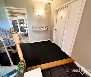 Burwood East - Photo 2