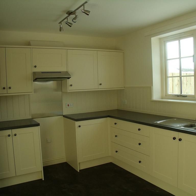 2 bedroom semi-detached house to rent - Photo 1