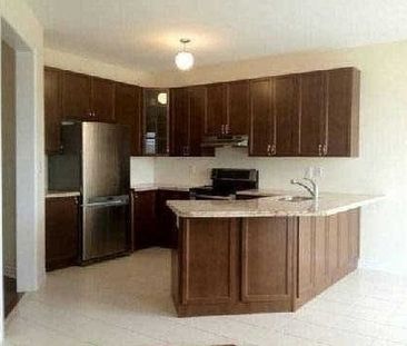 For Lease - 2379 Quetico Crescent, Oakville, Ontario - Photo 4