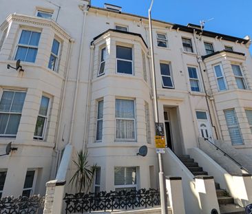 Marine Terrace, Folkestone, CT20 1PZ, Kent - Photo 4