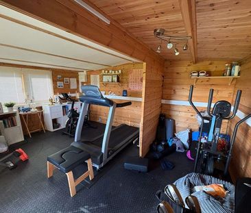 3 bedroom detached house to rent - Photo 3