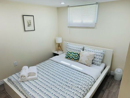 For Lease - 164 Eagle Street, Newmarket, Ontario - Photo 4