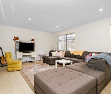 Perfect Family Home - Photo 1