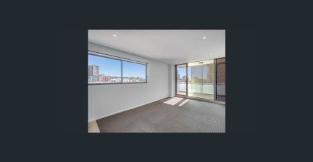 Ultra Two Bedroom Apartment with Resort Style Facilities - Photo 4